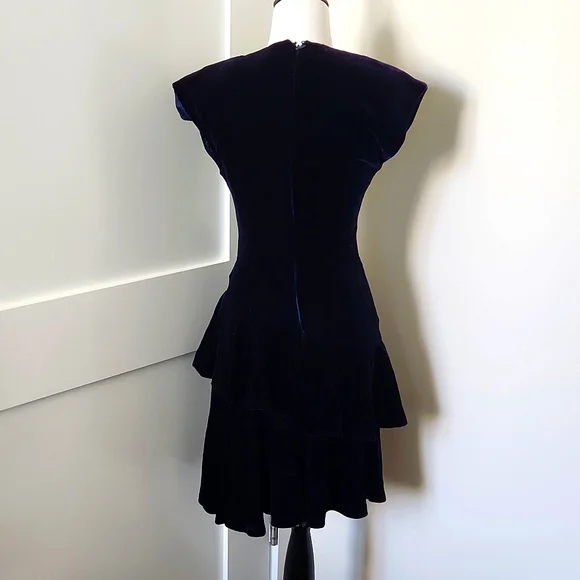 Vintage Lloyd Williams Navy blue 80s velvet layered ruffle dress w/ bow Petite 2 - Picture 2 of 4